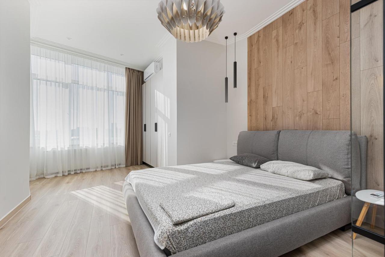 Sea Symphony Luxury 3-Bedrooms Apartment オデッサ エクステリア 写真