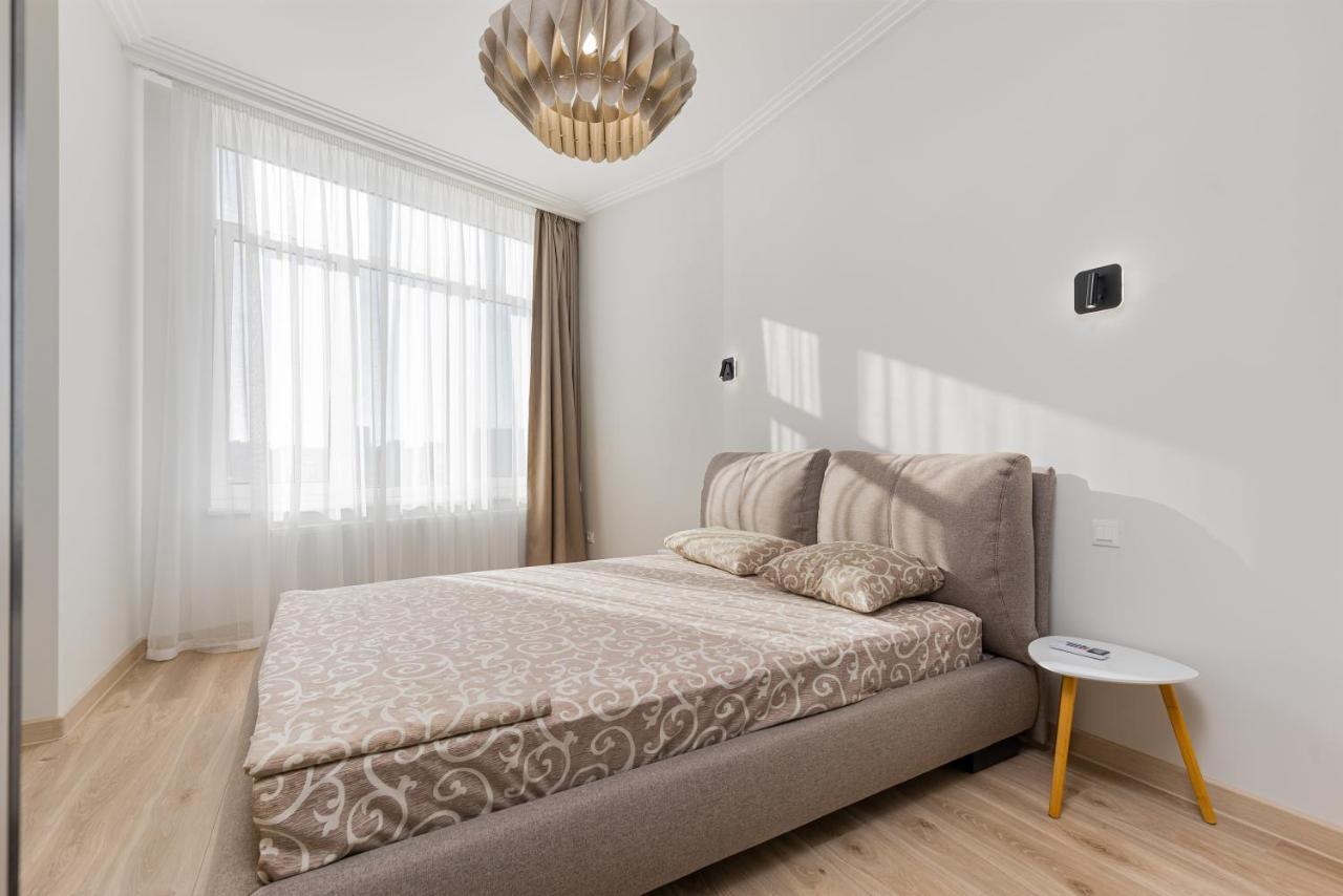Sea Symphony Luxury 3-Bedrooms Apartment オデッサ エクステリア 写真