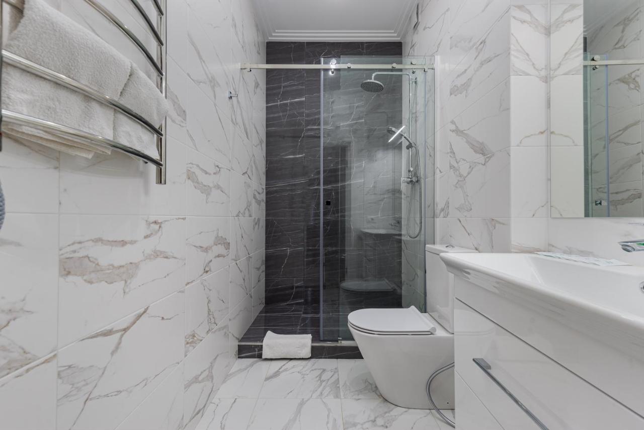 Sea Symphony Luxury 3-Bedrooms Apartment オデッサ エクステリア 写真