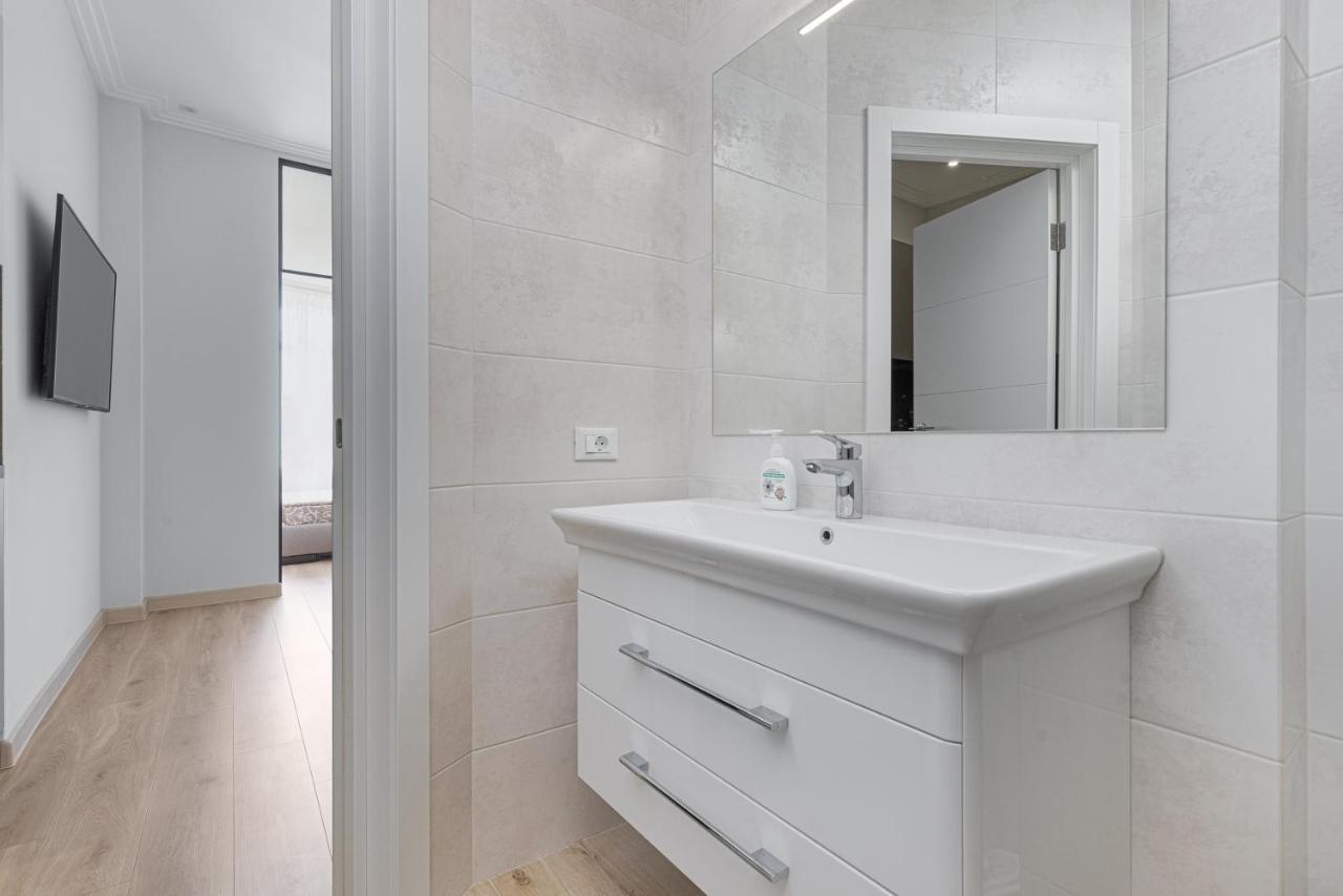 Sea Symphony Luxury 3-Bedrooms Apartment オデッサ エクステリア 写真